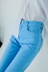 Modré mom fit džíny
